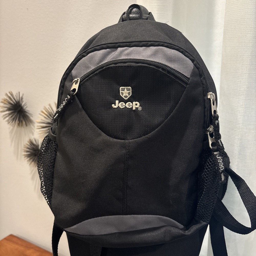 JEEP Mini Backpack Bag Travel‎ Sport Nylon Logo Zippered 12" X 10". Black/Gray